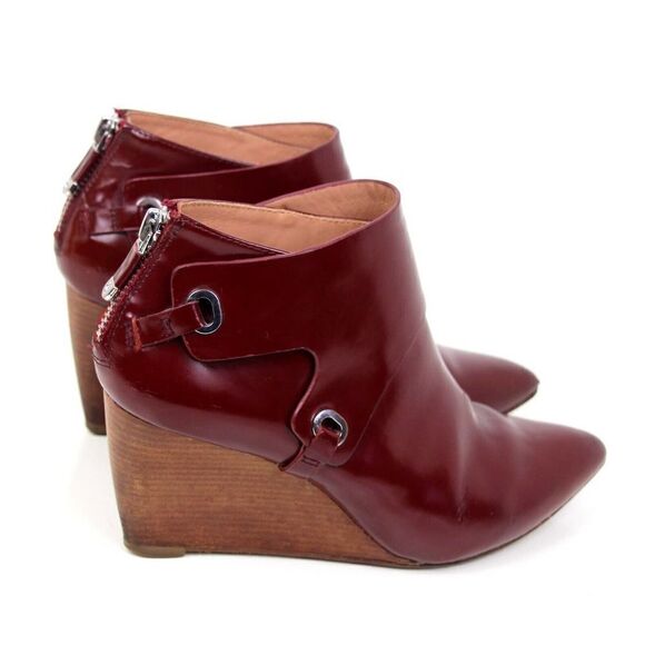 VINCE CAMUTO RED BROWN GENUINE LEATHER POINTED TOE WEDGE ZIP WOMEN BOOTIES 6M 36 - Picture 2 of 11